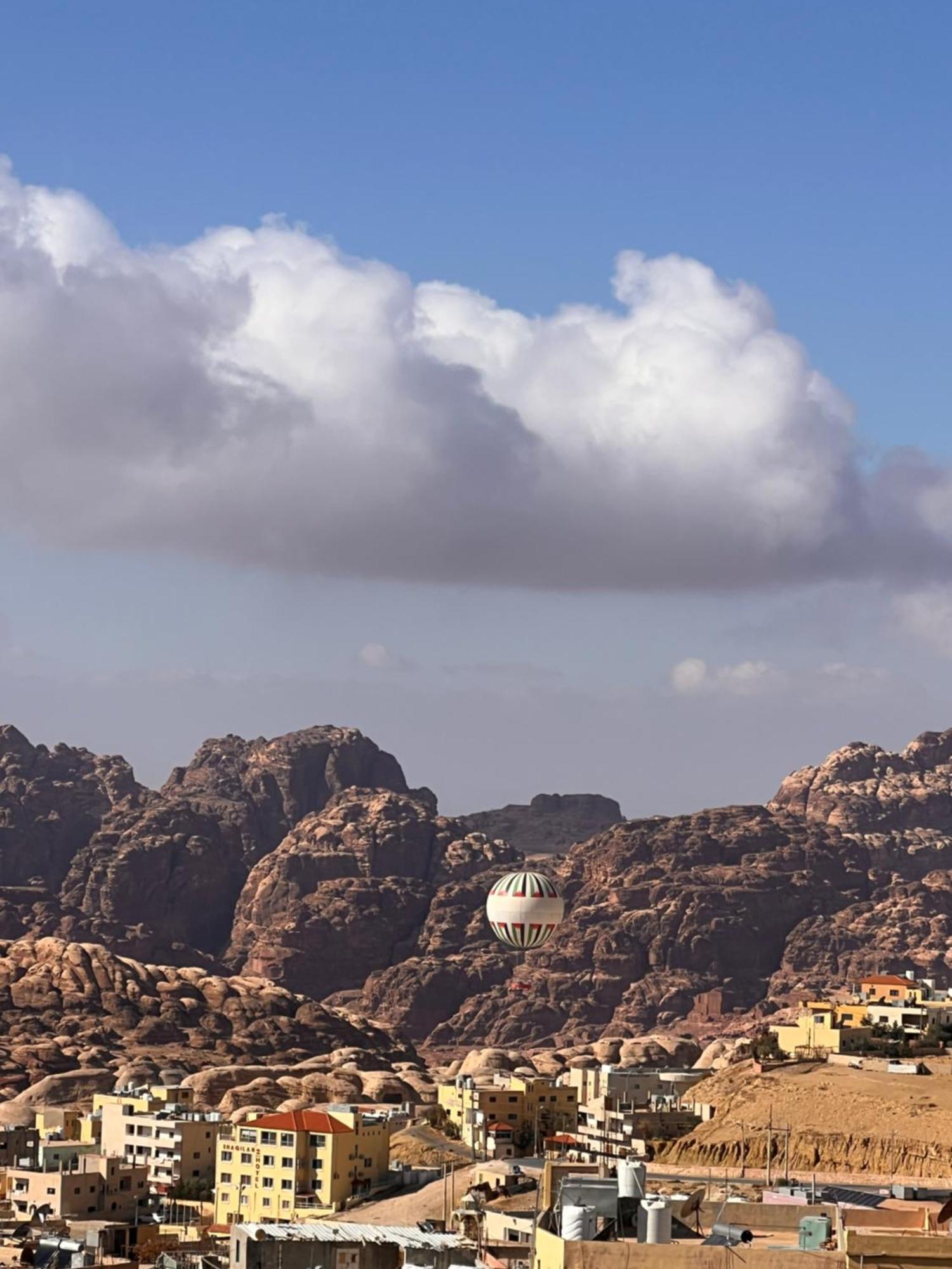Petra Wooden House Apartment Wadi Musa Bagian luar foto