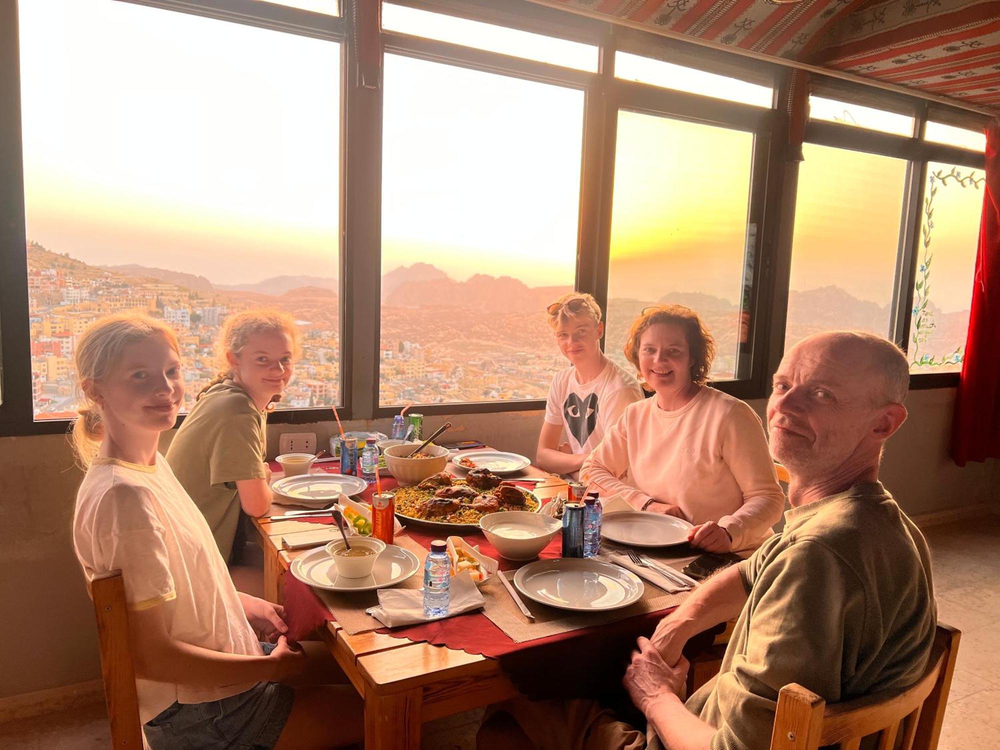 Petra Wooden House Apartment Wadi Musa Bagian luar foto